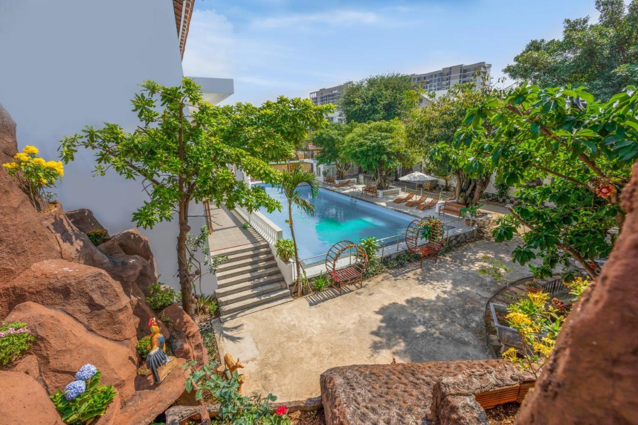 Caroline Resort Вунгтау Экстерьер фото